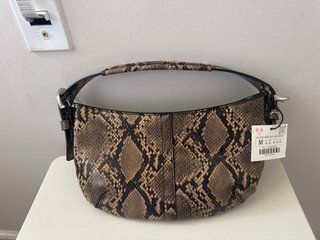 Bolso Zara efecto piel serpiente