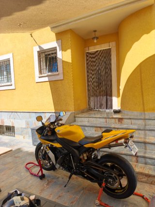 Yamaha R1 50th Aniversario