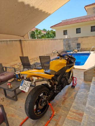 Yamaha R1 50th Aniversario