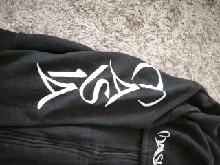 Sudadera con capucha Masia negra