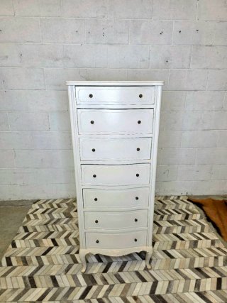 Sinfonier blanco estilo antiguo