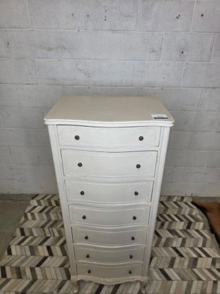Sinfonier blanco estilo antiguo
