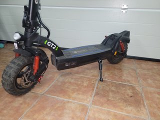 Patinete Eléctrico Casi Nuevo - 72 km