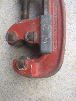 Cortatubos profesional rojo