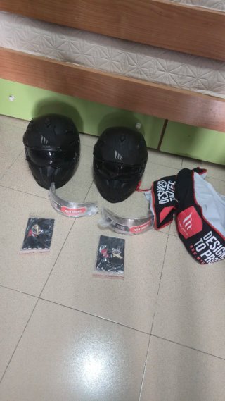 2 Cascos Shiro Negros + Accesorios