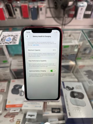 iPhone 11 128GB Rojo - Batería 94%