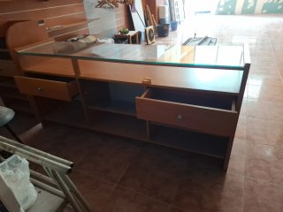Mostrador 2m madera y cristal