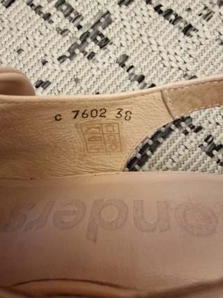 Zapatos cuña Wonders T38 Beige