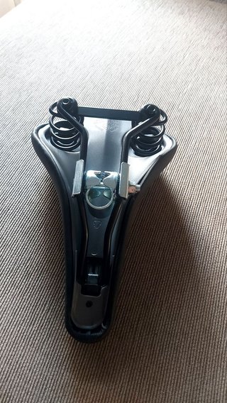 Sillín de Bicicleta TIGER con Amortiguación