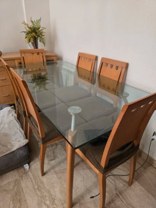 Mesa comedor cristal + 6 sillas madera Regalo