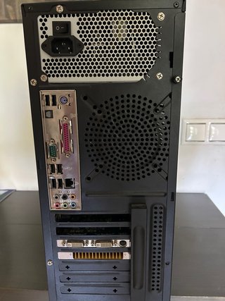 Torre PC Asus Quad Core Q8300