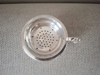 Colador de té de plata