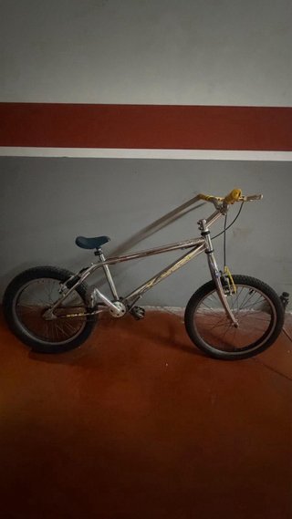 Bicicleta Trial SLAM  Ruedas nuevas sin estrenar.