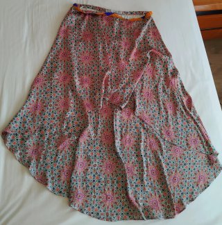 Falda asimétrica tipo seda mujer T40