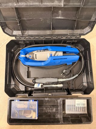 Dremel 3000 con eje flexible y accesorios