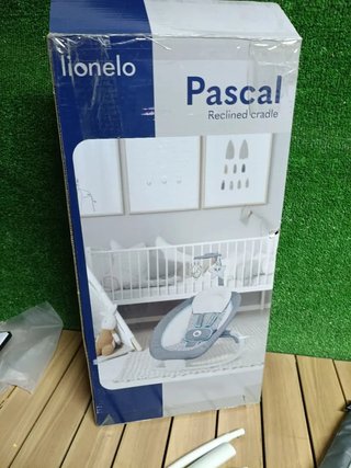 LIONELO Pascal baby bouncer delicadas vibraciones