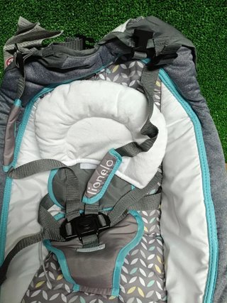 LIONELO Pascal baby bouncer delicadas vibraciones