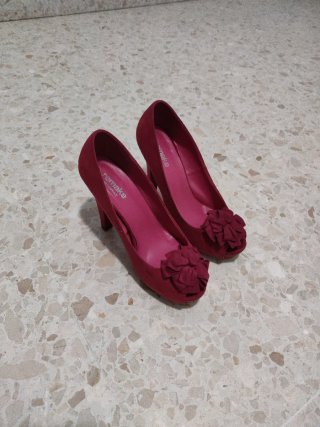 Zapatos de tacón rosa