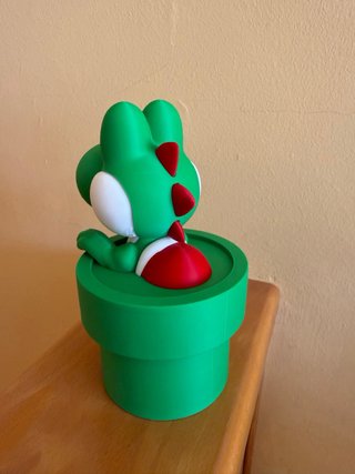 Figura decorativa Yoshi en tubo