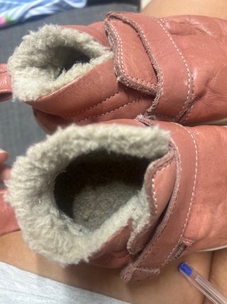 ADEMUZ ZAPATO FEROZ Talla 24