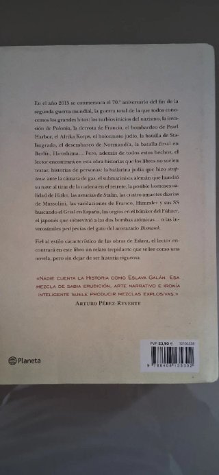 Libro, la segunda guerra mundial contada para esce