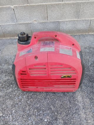 Generador Eléctrico 2000VA Rojo,!! no arranca!!