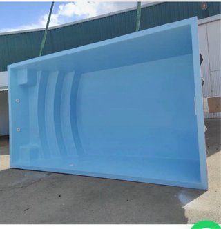 Piscina de poliéster