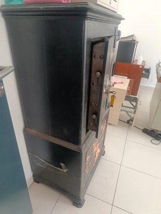 Caja Fuerte Antigua José Matalio Valencia