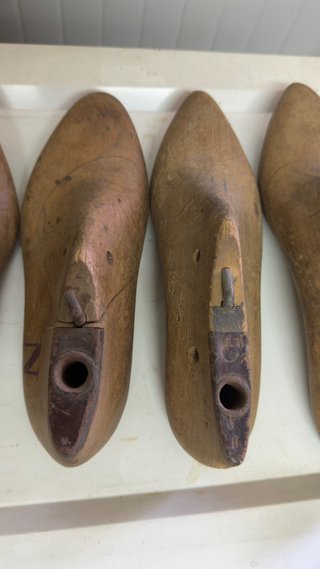 Hormas de zapatero antiguas de madera