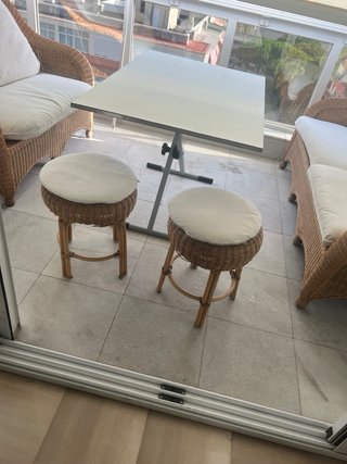 Mueble de terraza ratán con cojines
