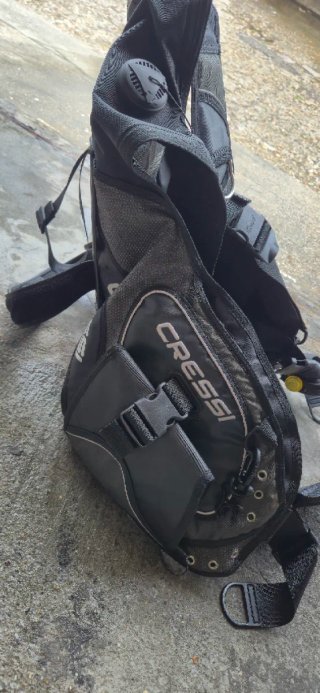 Equipo de buceo Cressi