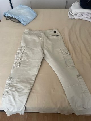 Pantalones cargo Pull&Bear beige