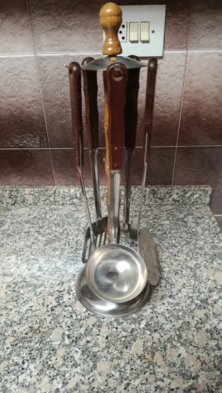 Juego Utensilios Cocina Rústico con Soporte