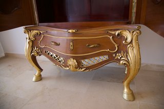 Armario Rococó Madera y Metal Dorado