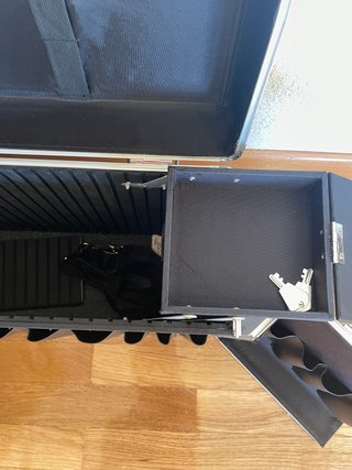 Maletín aluminio con llave, desmontable, correa