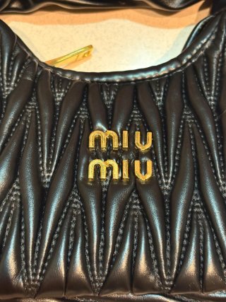 Bolso miu miu Negro