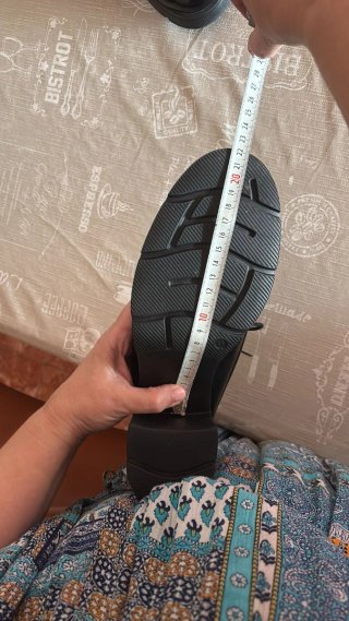 Zapatos charol negro 24HRS T.41