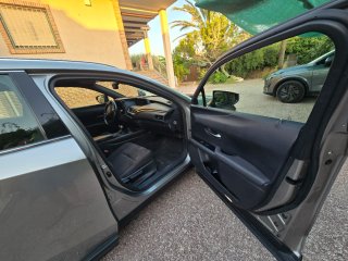Lexus UX 250h 2019
