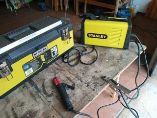 Máquina de soldar Stanley Power 140
