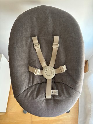 Silla bebe “stokke nomi”