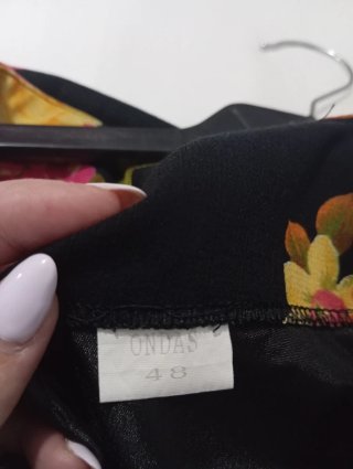 Vestido de verano floral negro