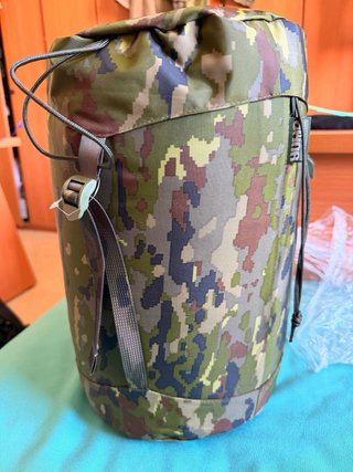 Saco de dormir militar pixelado