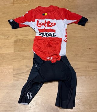 Talla M. BUZO CICLISMO LOTTO SOUDAL