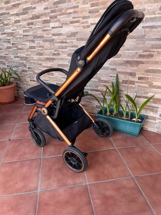 Silla de paseo Lionelo Cloe plegable