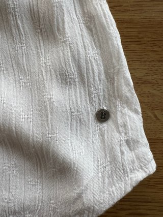 Blusa blanca romántica Brownie hombros descubierto
