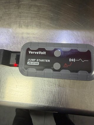Arrancador de batería VerveVolt 10000A Como nuevo