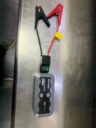 Arrancador de batería VerveVolt 10000A Como nuevo