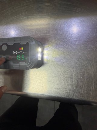 Arrancador de batería VerveVolt 10000A Como nuevo