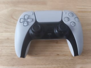 Consola PS5 825GB + 2 Mandos + Base Carga+juegos