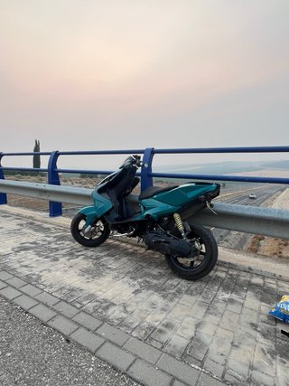Yamaha Aerox Scooter Negro/Naranja
